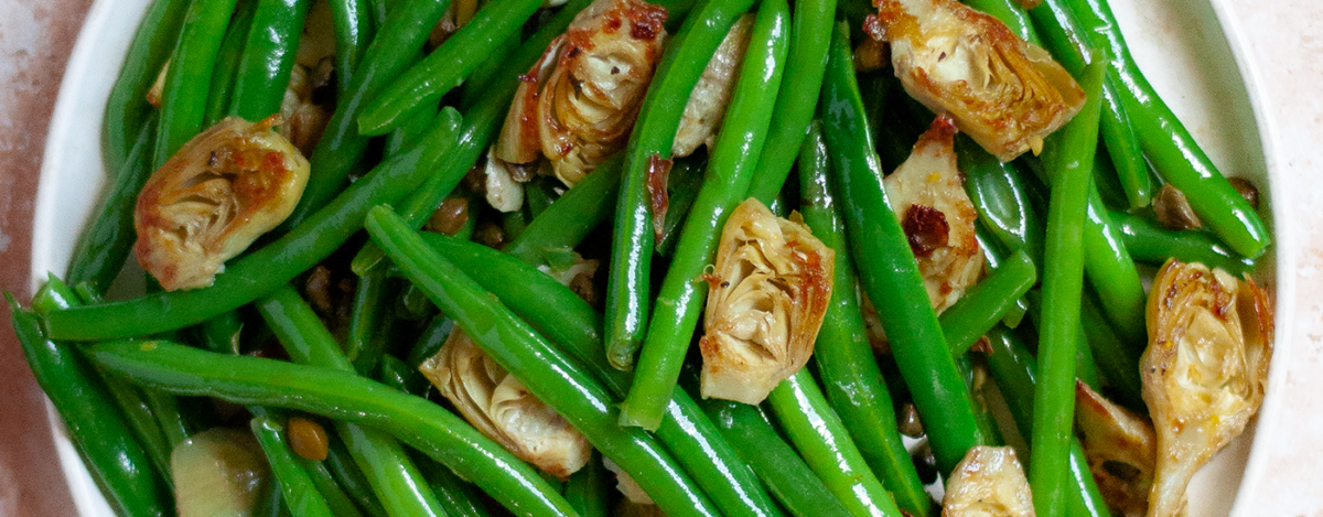 Lemony Green Beans with Artichokes and Capers